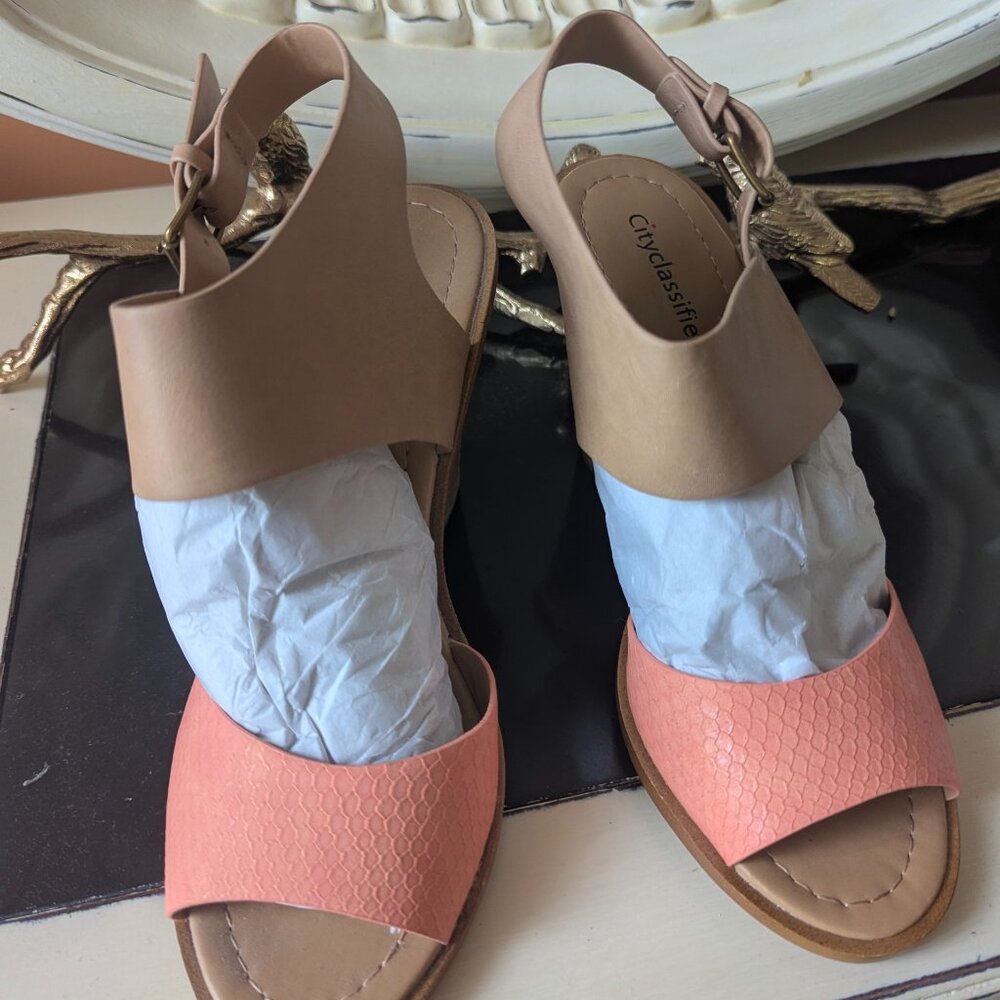 Modcloth wedges - Picture 2 of 2